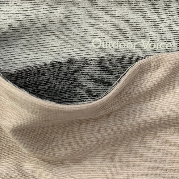 Outdoor Voices Oatmeal & Gray Dipped Leggings - Picture 7 of 9